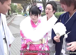 Japanese gangbang dusting featuring geisha Tsuna Kimura